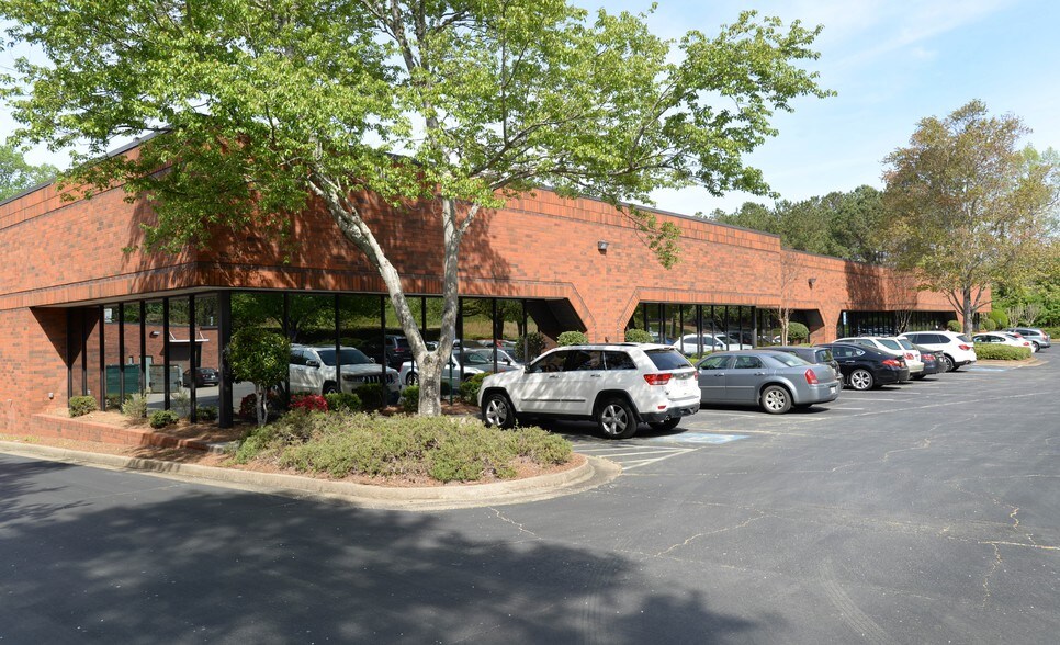 More Photos Of 11660 Alpharetta Hwy, Roswell Light Manufacturing For Lease