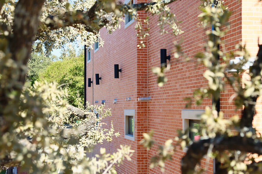 More Photos Of 10899 S Hausman Rd, San Antonio Apartments For Sale