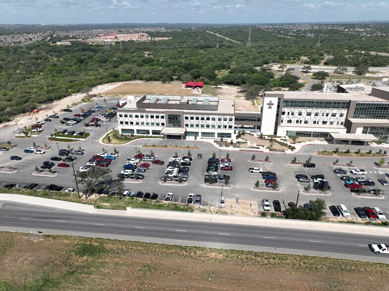 More Photos Of 3011 W Loop 1604 N, San Antonio Medical For Lease
