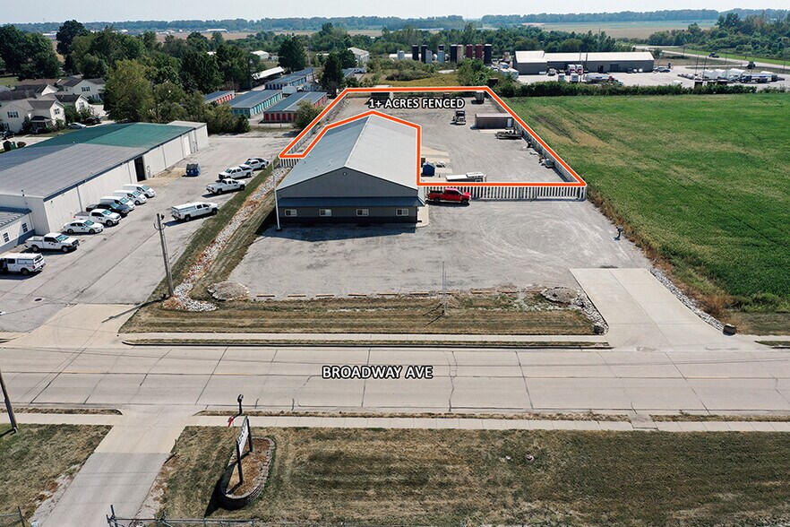 More Photos Of 410 Broadway Ave, South Roxana Office For Lease