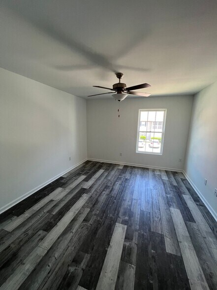 More Photos Of 191-199 Charter Dr, Longs Apartments For Sale