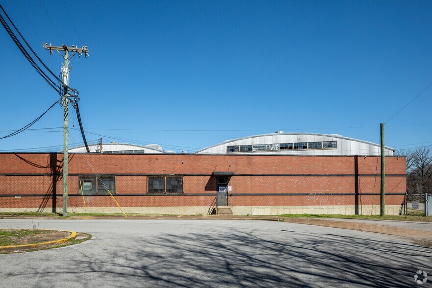 More Photos Of 515 Foster St, Nashville Distribution For Sale