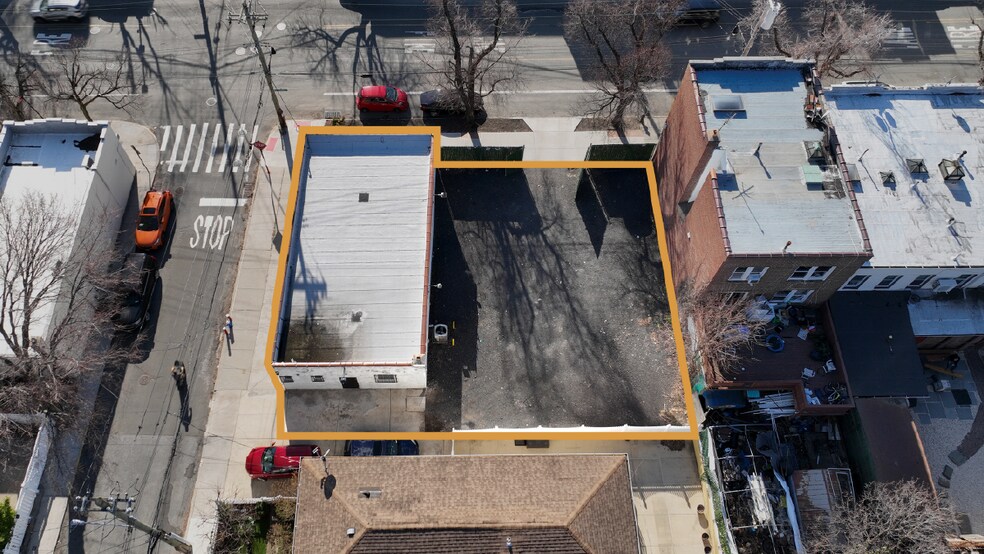 More Photos Of 260 City Island Ave, Bronx Industrial For Sale