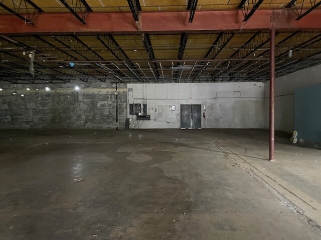 More Photos Of 3201 44th Ave N, Saint Petersburg Industrial For Sale