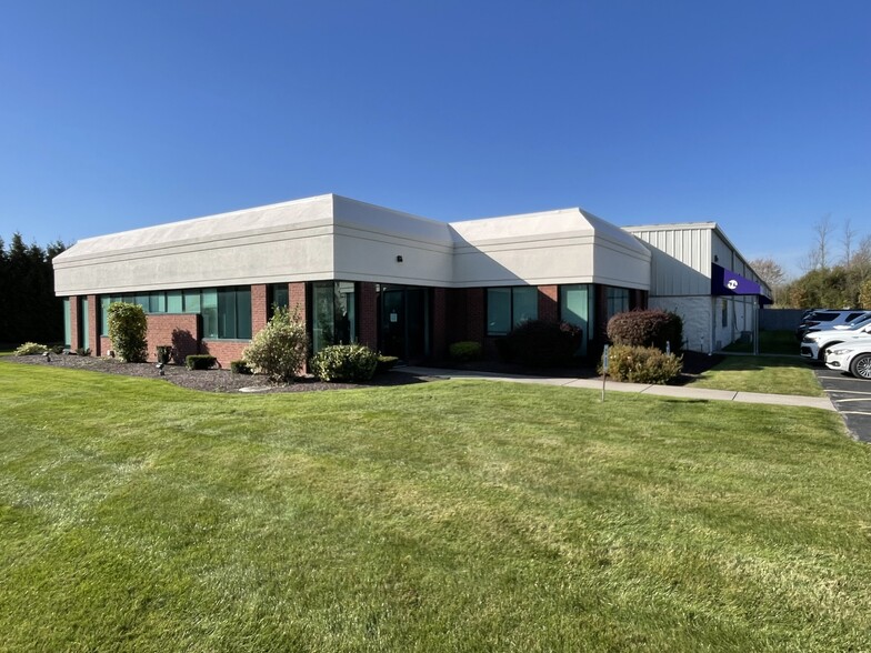 Primary Photo Of 5568 Davison Rd, Lockport Manufacturing For Sale