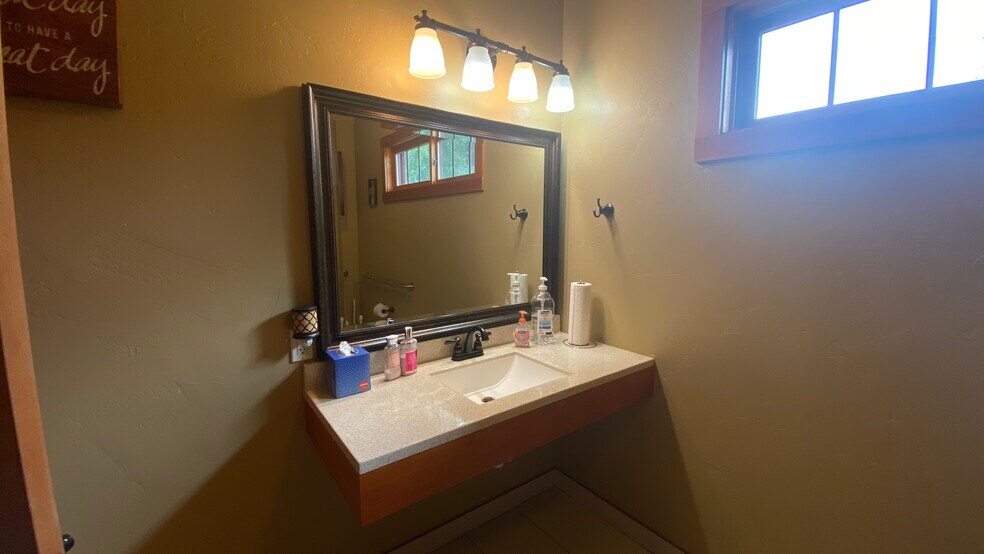 More Photos Of 724 Second St E, Kalispell Office For Lease