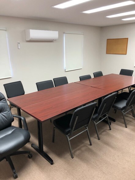 More Photos Of 506-508 Houston Ave NW, Live Oak Office For Sale