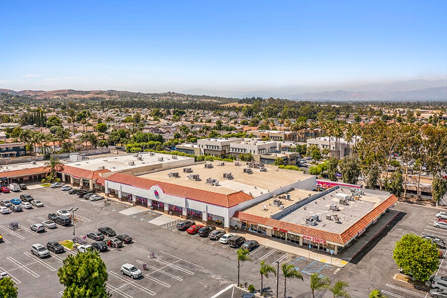 More Photos Of 4050 Chino Hills Pky, Chino Storefront For Sale