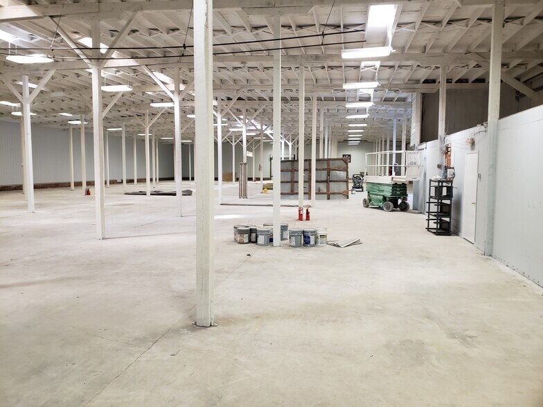 More Photos Of 601 Cook St, Wendell Warehouse For Lease