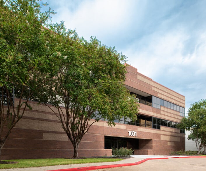 More Photos Of 1601 Industrial Blvd, Sugar Land Coworking Space