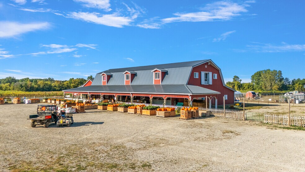 More Photos Of 69475 Romeo Plank Rd, Armada General Retail For Lease