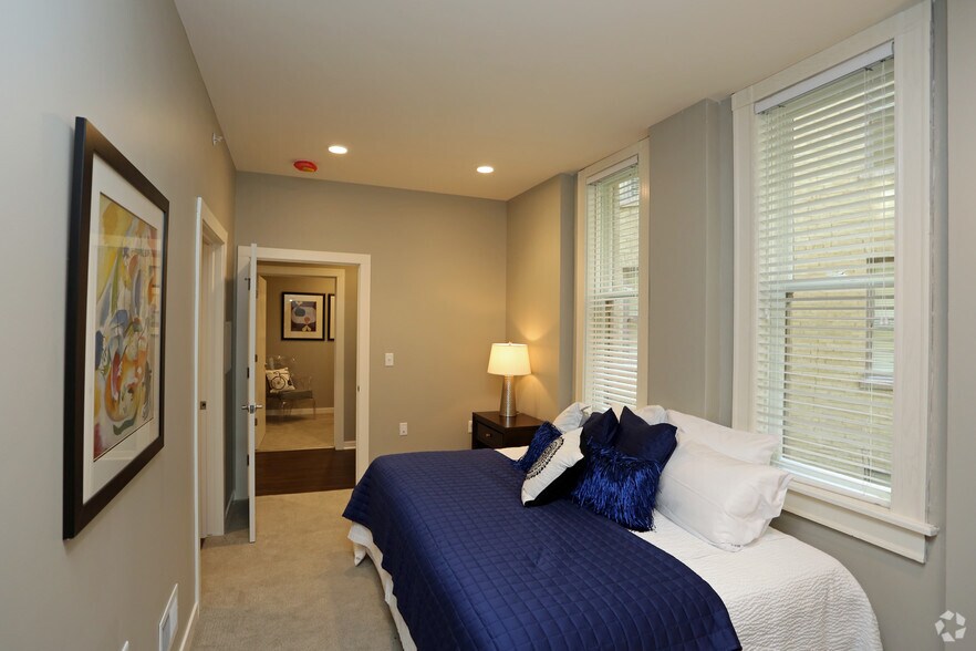 More Photos Of 135 W Wells St, Milwaukee Coworking Space