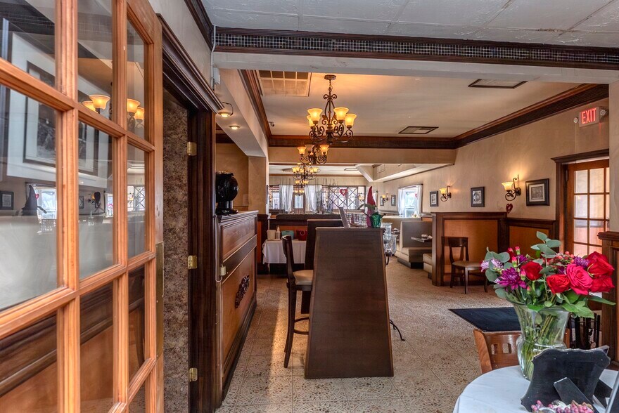 More Photos Of 812 Ulster Ave, Kingston Freestanding For Sale