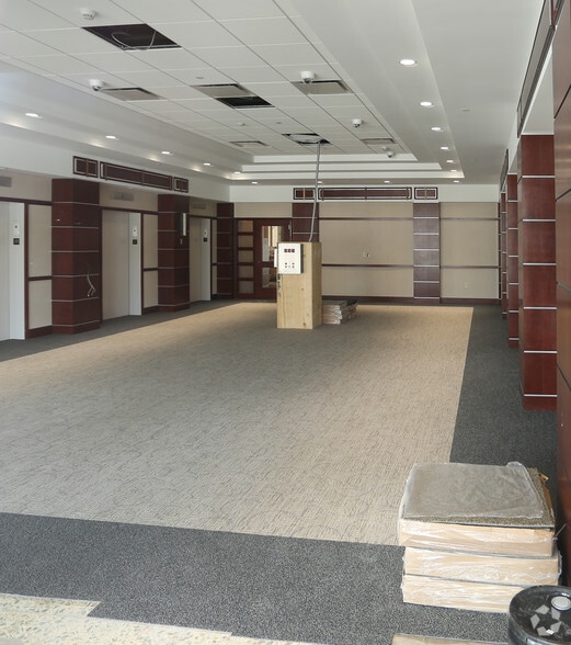 More Photos Of 4 Tower Pl, Albany Office For Lease