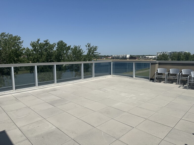 More Photos Of 2700 S Lorraine Pl, Sioux Falls Office For Lease