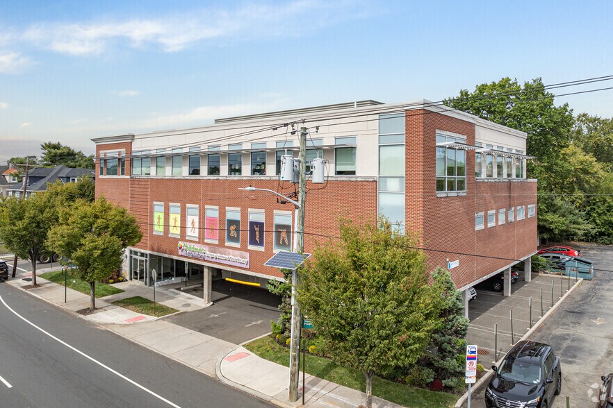 Primary Photo Of 14-01 Broadway, Fair Lawn Medical For Lease