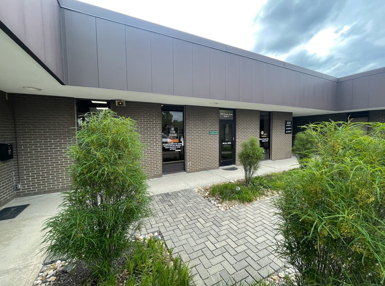 More Photos Of 6320 Rucker Rd, Indianapolis Office For Lease