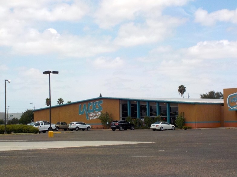 More Photos Of 1095 W Hwy 77, San Benito Land For Lease