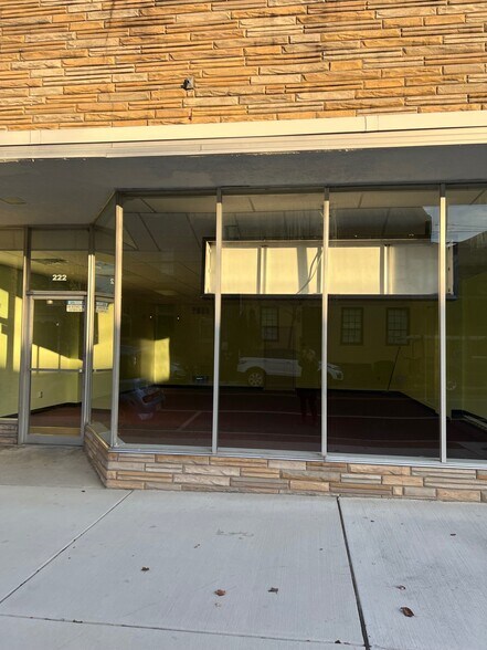 More Photos Of 218-224 S Loudoun St, Winchester Storefront For Sale