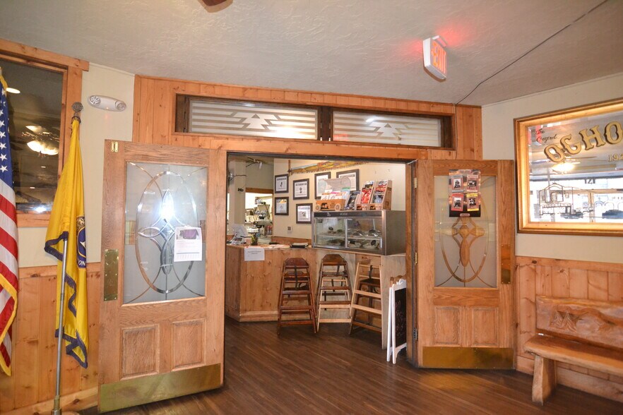 More Photos Of 121 NE 3rd St, Prineville Restaurant For Sale