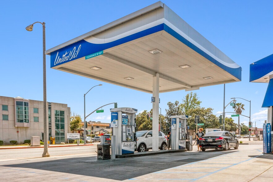 More Photos Of 600 N Garfield Ave, Alhambra Service Station For Sale