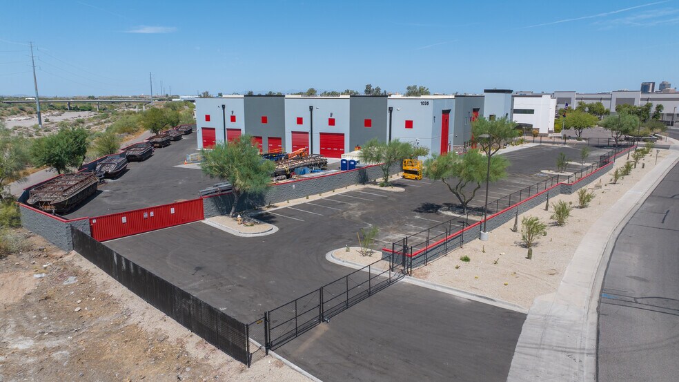More Photos Of 1035 E Riverview Dr, Phoenix Distribution For Lease