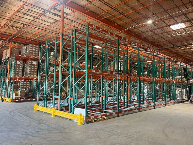 More Photos Of 234 W Avenue L, San Angelo Manufacturing For Sale