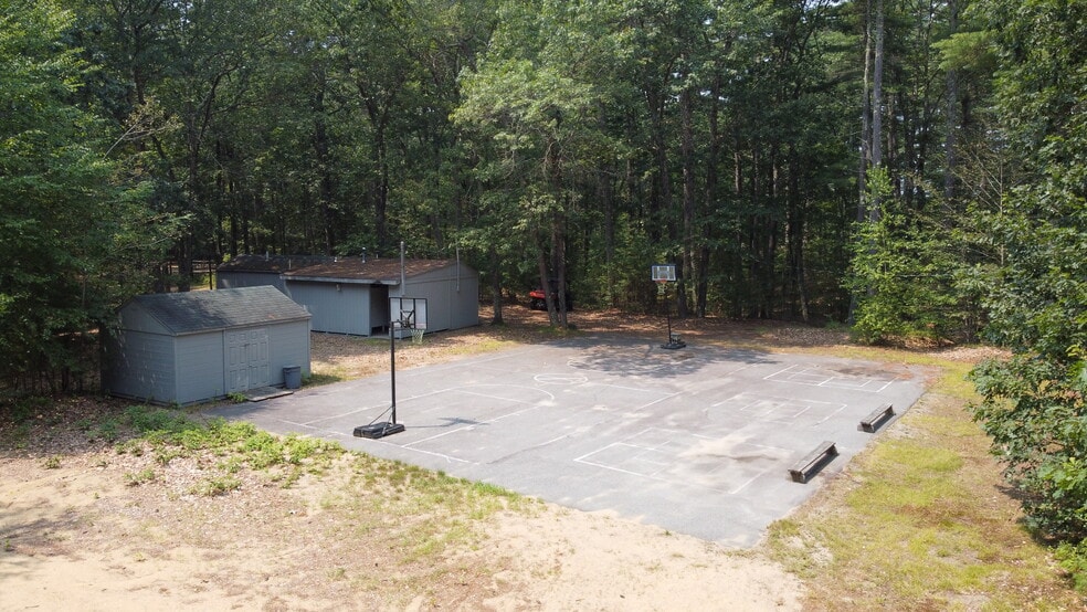 More Photos Of 12 W Shore Park Rd, Kingston Specialty For Sale