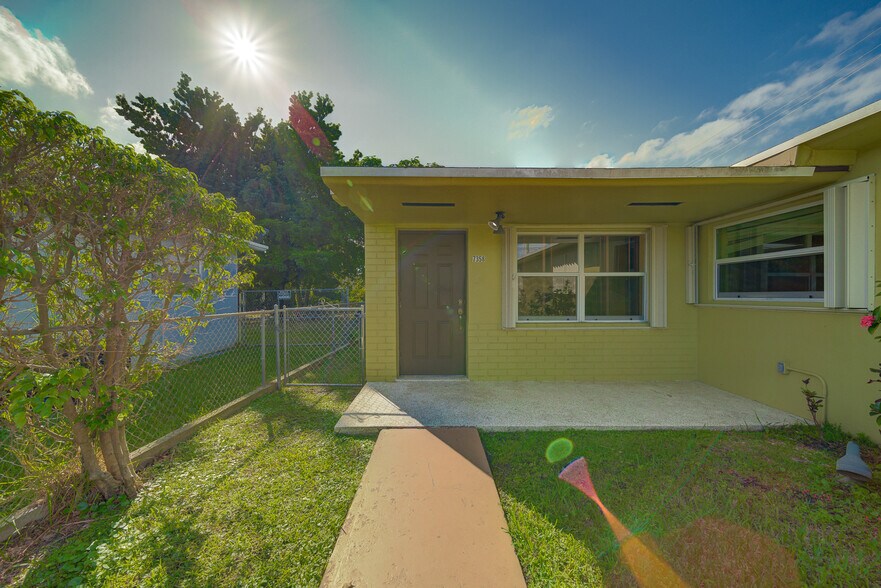 More Photos Of 7358 SW 23rd St, Miami Multifamily For Sale