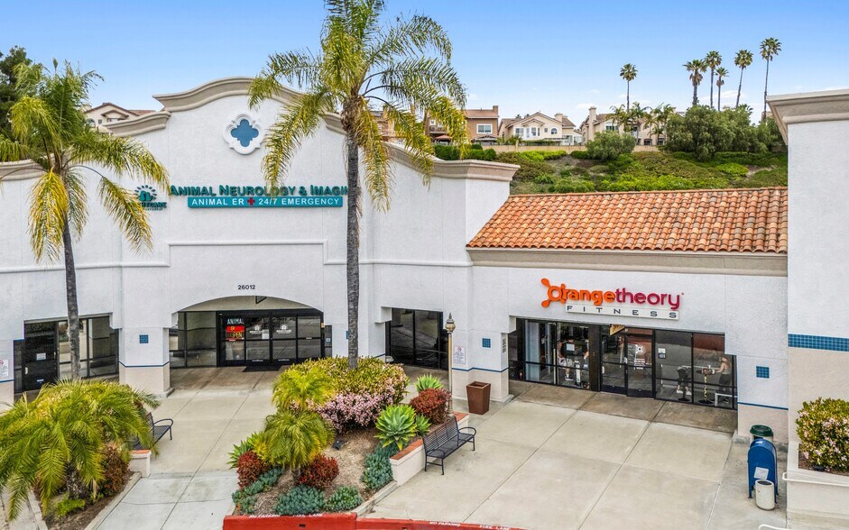 More Photos Of Oso Pky @ Marguerite Pky, Mission Viejo Unknown For Lease