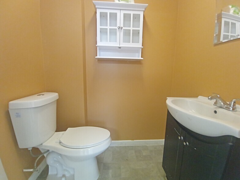 More Photos Of 80 Townline Rd W, Carleton Place General Retail For Sale