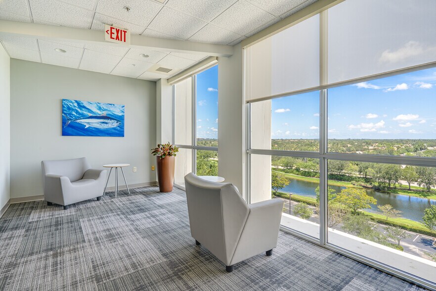 More Photos Of 1000 Sawgrass Corporate Pkwy, Sunrise Office For Lease