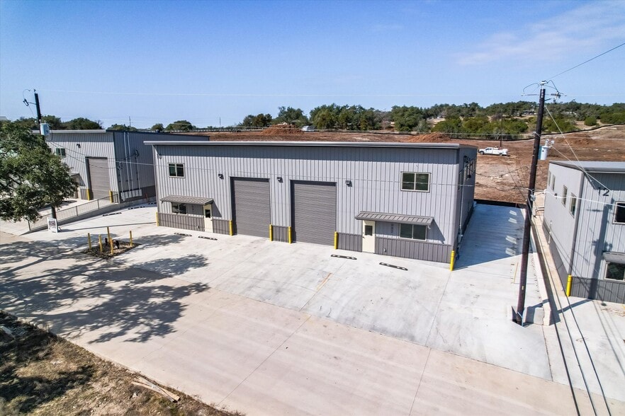 More Photos Of 10020 Darden Hill Rd, Austin Light Distribution For Sale