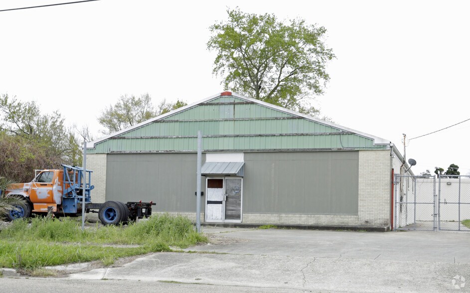 More Photos Of 2008 North St, Baton Rouge Office For Sale