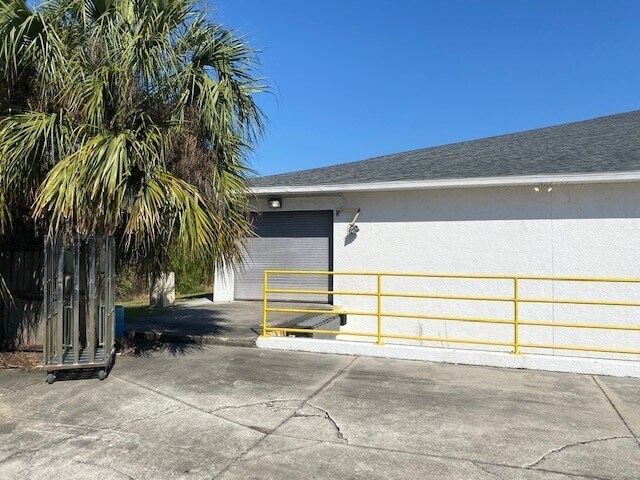 More Photos Of 240 SE Interstate Ct, Palm Bay Warehouse For Sale
