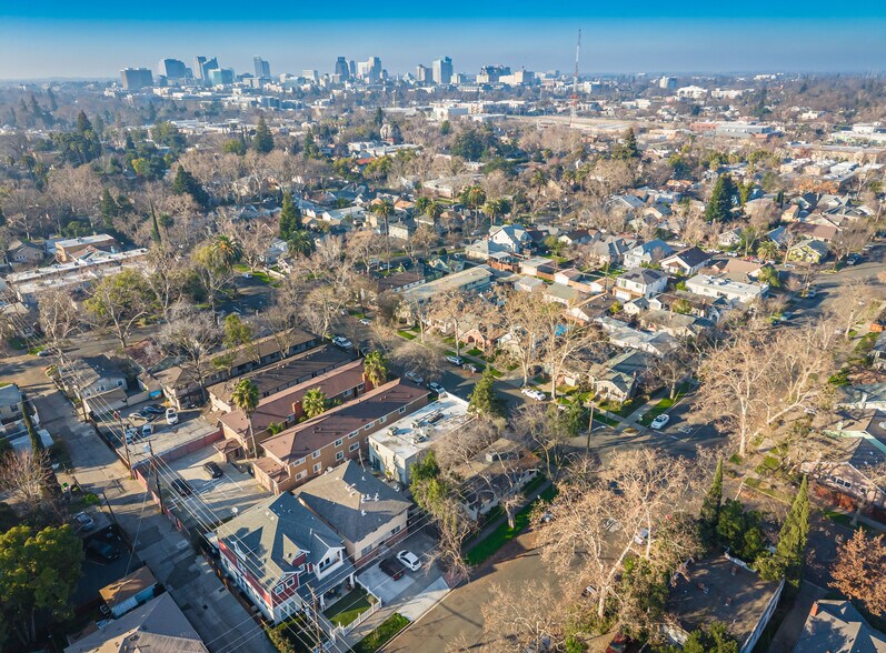 More Photos Of 2208 25th St, Sacramento Apartments For Sale