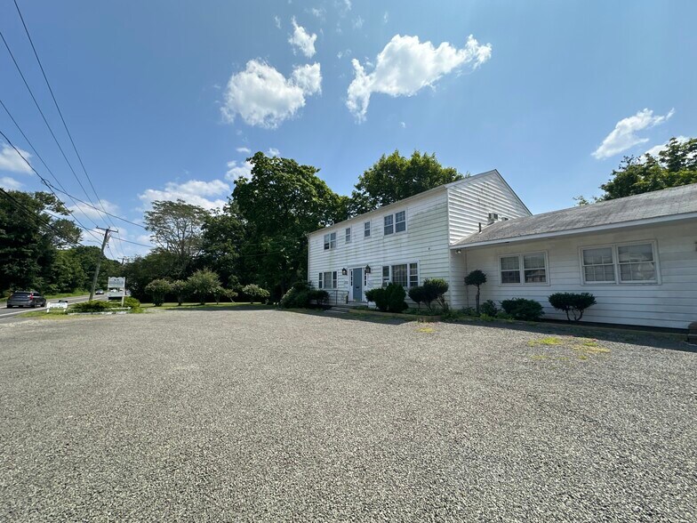 More Photos Of 60 Boston Post Rd, Madison Storefront Retail Office For Sale