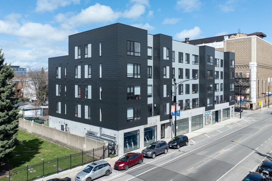 Primary Photo Of 1242 W Lawrence Ave, Chicago Apartments For Sale