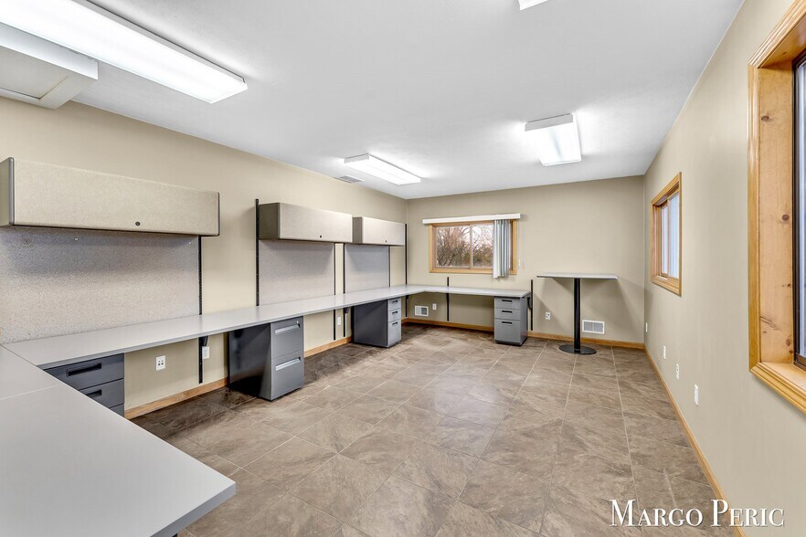 More Photos Of 7884 Eastern Ave SE, Grand Rapids Loft Creative Space For Lease