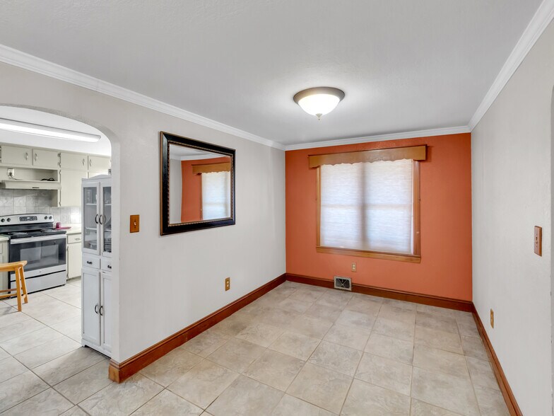 More Photos Of 1254 Pisgah Dr, Canton Specialty For Sale