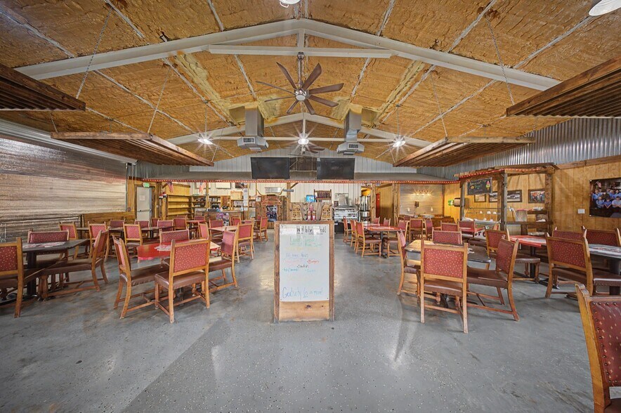 More Photos Of 1412 S Margaret Ave, Kirbyville Restaurant For Sale