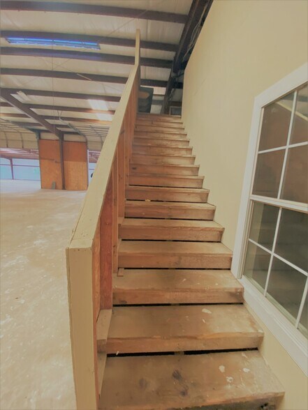 More Photos Of 6737 FM 362, Brookshire Warehouse For Lease
