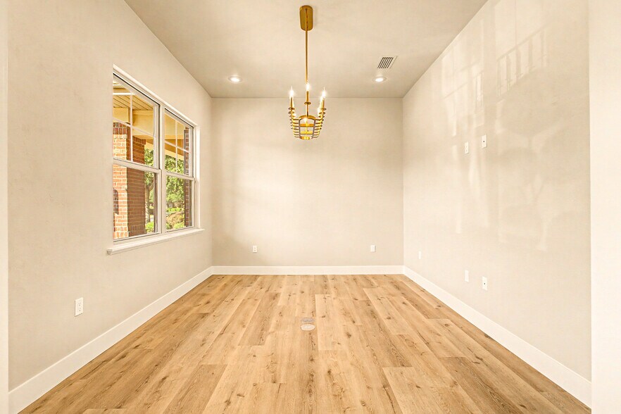 More Photos Of 13598 W Newberry Rd, Newberry Office For Lease