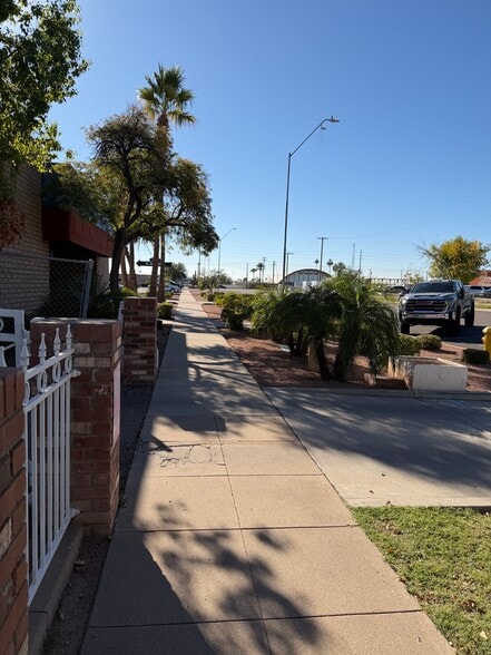 More Photos Of 231 S Sirrine, Mesa Office For Lease