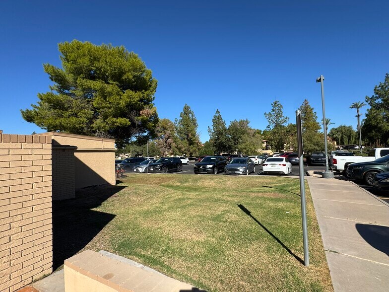 More Photos Of 1361 N Alma School Rd, Chandler Restaurant For Lease