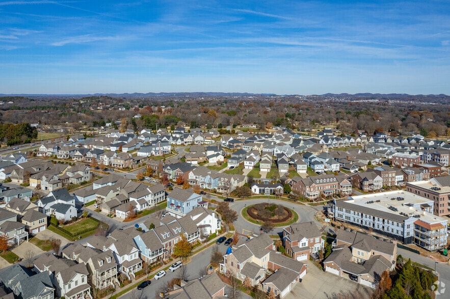 More Photos Of 4068 Rural Plains Cir, Franklin Unknown For Lease