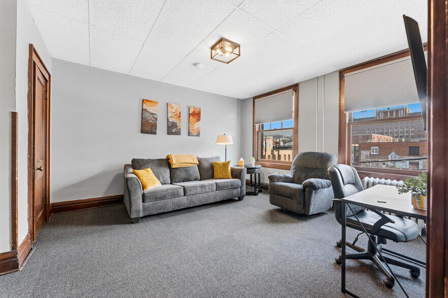 More Photos Of 160 Fayette St, Morgantown Apartments For Sale