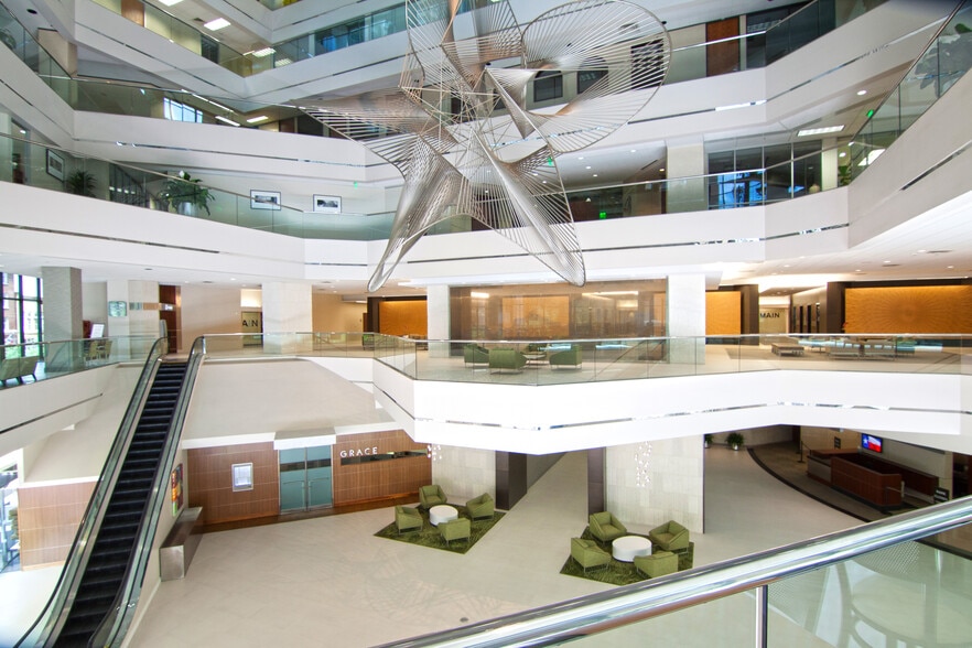 More Photos Of 777 Main St, Fort Worth Office For Lease