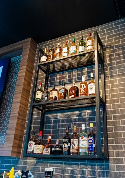 More Photos Of 6501 North Fwy, Fort Worth Restaurant For Sale