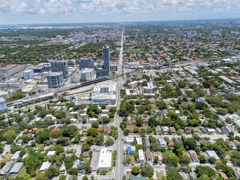 More Photos Of 3305 SW 37th Ave, Miami Office For Sale